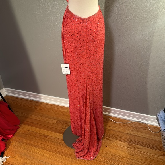 Crosslisted ***SOLD*** Coral “shrimp” pink, vintage, fully beaded - Picture 7 of 16